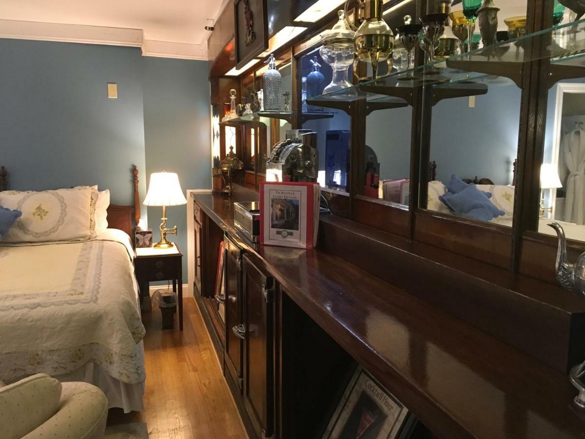The Red Hook Country Inn, An "Old Rhinebeck" Bed & Breakfast Eksteriør billede